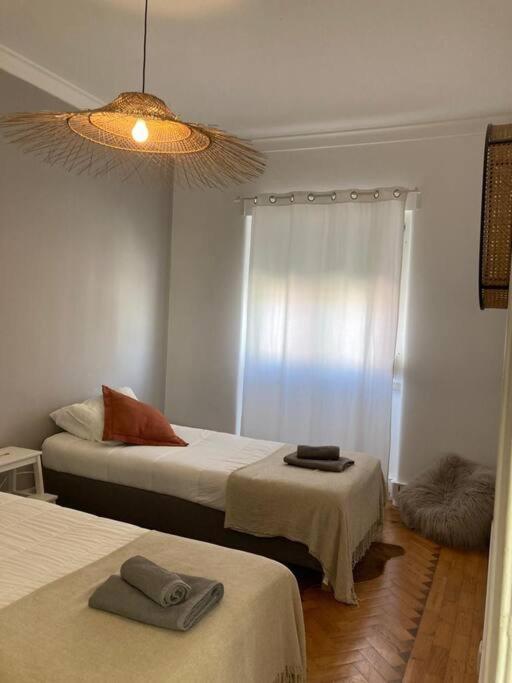 Apartamento Bem Localizado Para Familias & Amigos Lisbon Exterior photo